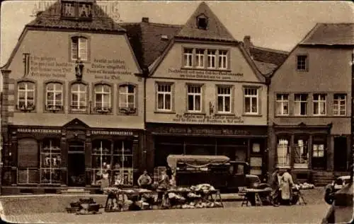 Ak Sankt Wendel Saarland, Häuser mit Bekenntnissprüchen am Domplatz, Marktstände