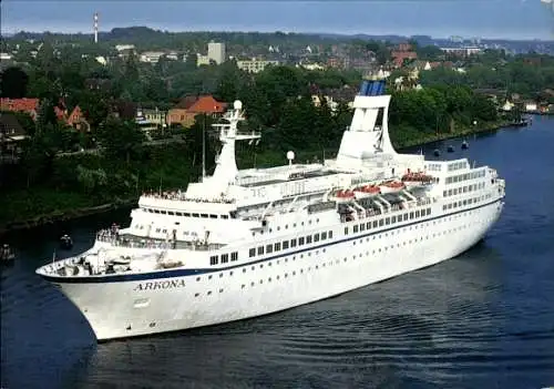Ak Düsternbrook Kiel, Bellevue, Das Kreuzfahrtschiff Arkona fährt auf der Kieler Förde.