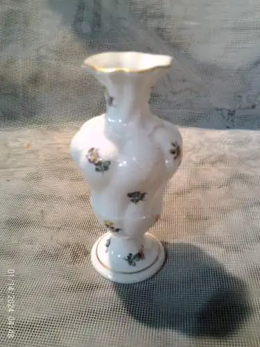Nymphenburg Schneeball Vase feines Blütendekor Form 527 in 1 Wahl 