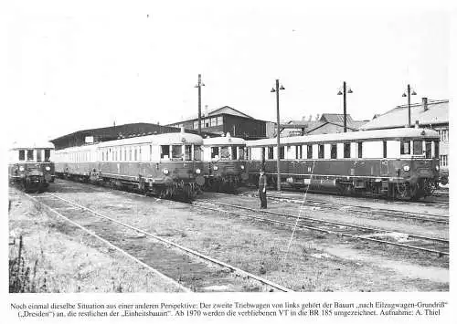 Zug Triebwagen Dresden Einheitsbauart Bahnhof Dresden Postkarte