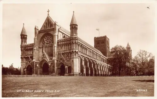 L241 England St Albans Abbey aus SW Vintage Postkarte