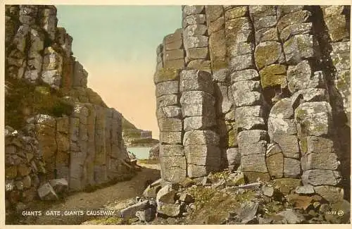 Northern Irelan Giants Causeway Giants Gates
