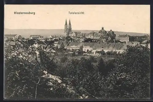 AK Klosterneuburg, Ortsansicht aus der Vogelschau