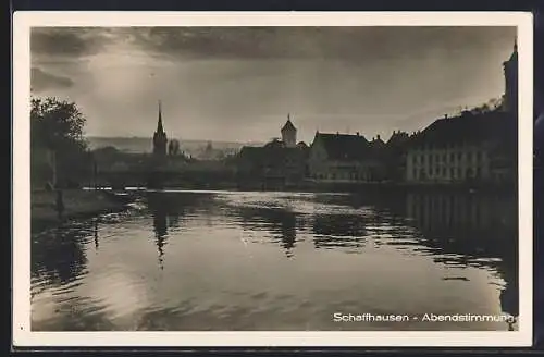 AK Schaffhausen, Brückenpanorama am Abend