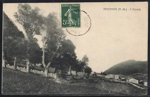 AK Seranon, Vue de l`Ardèche avec arbres et maisons rurales
