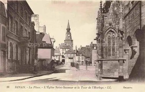 AK / Ansichtskarte Dinan_22_Cotes d_Armor La Place L Eglise Saint Sauveur et la Tour de l Horloge 