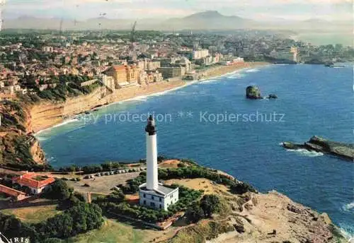 AK / Ansichtskarte BIARRITZ 64 Pyrenees Atlantiques Vue aerienne du Phare et de la Grande Plage