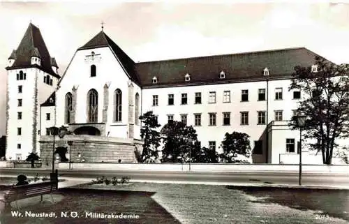 AK / Ansichtskarte WIENER NEUSTADT Niederoesterreich AT Militaerakademie